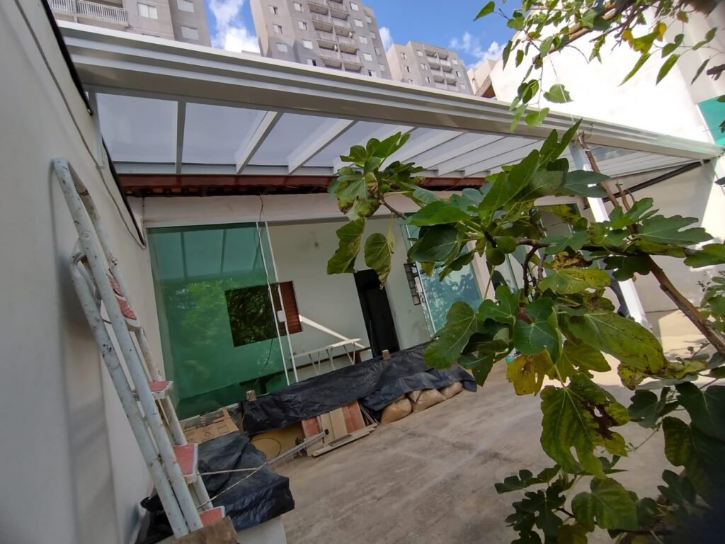 Instalação de Cobertura em Policarbonato 6 cobertura em policarbonato 6