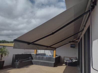 Manutenção e Limpeza preventiva de Toldo Articulado na zona sul de Campinas