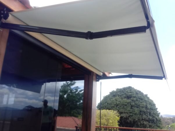 toldo articulado italiano 17