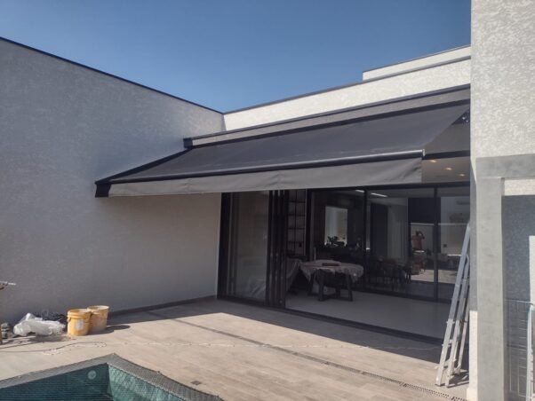 toldo articulado italiano 24